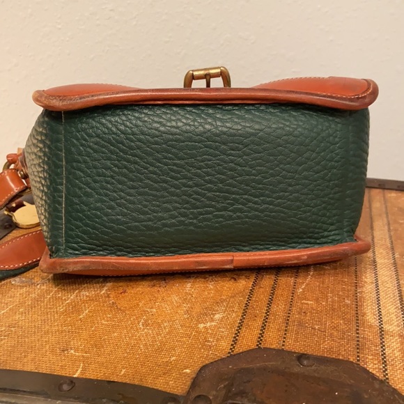 Vintage Dooney & Bourke All-Weather Leather R94 Small Surrey Camera Bag - Picture 7 of 15